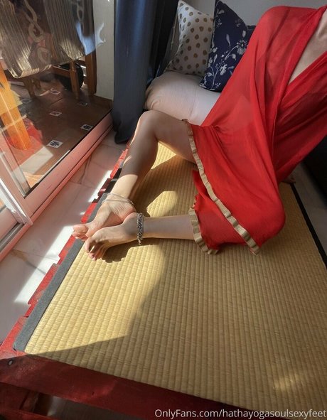 Hathayogasoulsexyfeet
