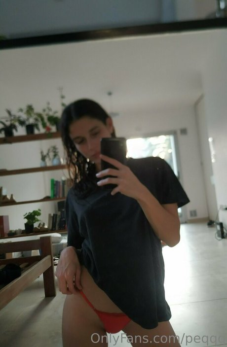 Naakte gelekte OnlyFans-foto van Peqqq