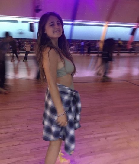Naakte gelekte OnlyFans-foto van Lia Marie Johnson