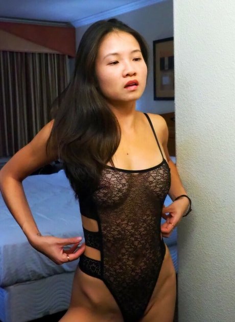 Naakte gelekte OnlyFans-foto van Theisabelproject