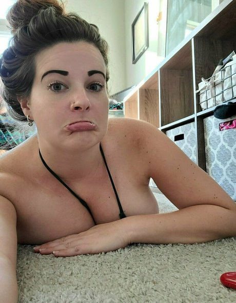 Naakte gelekte OnlyFans-foto van Keepcalmrockstaron