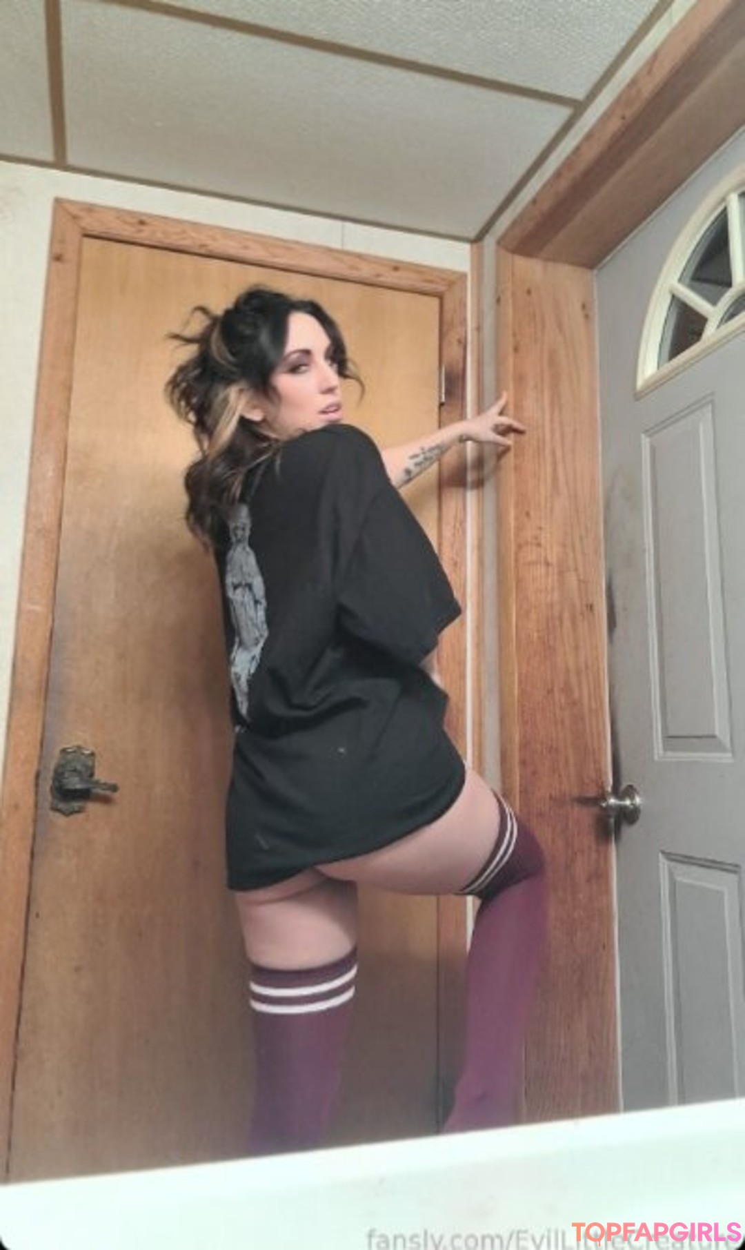 Naakte gelekte OnlyFans-foto van Evil Little Creature #59 Naakte gelekte OnlyFans-foto van Evil Little Creature #59