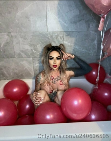 Naakte gelekte OnlyFans-foto van Getinloser21