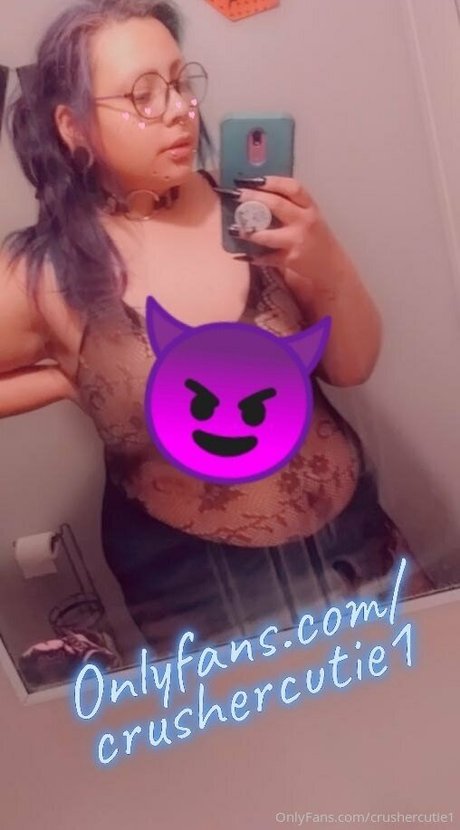 Naakte gelekte OnlyFans-foto van Crushercutie1