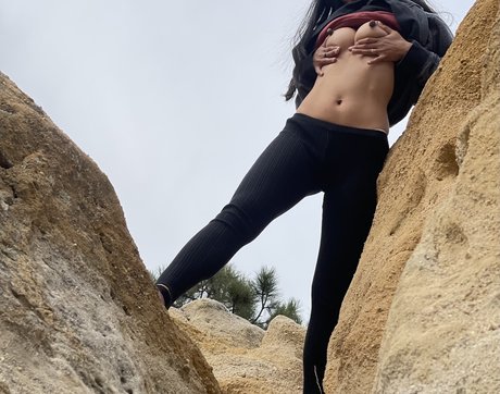 Naakte gelekte OnlyFans-foto van Juicypinaypple