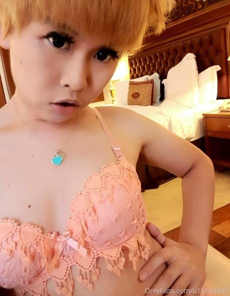 Naakte gelekte OnlyFans-foto van Itsbellaadrianna