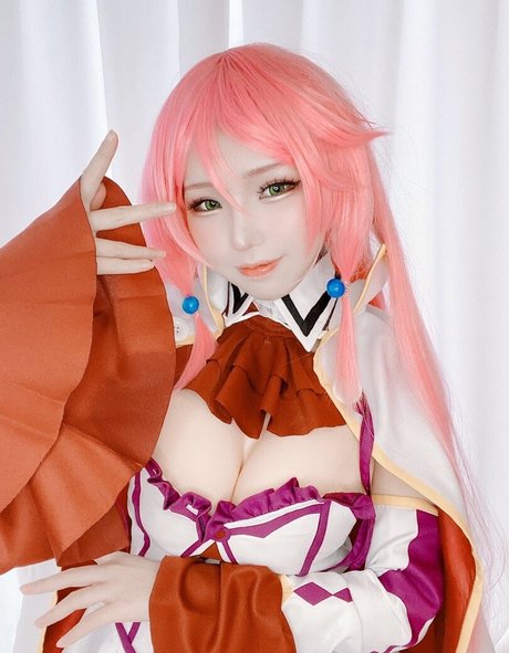 Naakte gelekte OnlyFans-foto van Takanashi Hanari