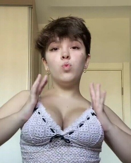 Naakte gelekte OnlyFans-foto van Taqueloe