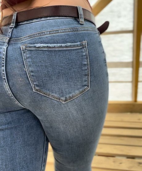 Naakte gelekte OnlyFans-foto van Camillaisbored