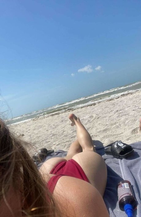 Naakte gelekte OnlyFans-foto van Tendsheaddy