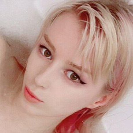 Naakte gelekte OnlyFans-foto van Melamor1