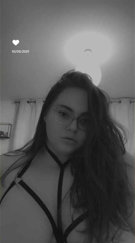 Naakte gelekte OnlyFans-foto van Thescottishegirl