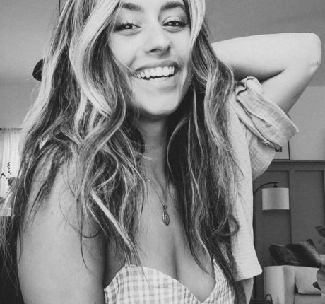 Naakte gelekte OnlyFans-foto van Kastaclysm