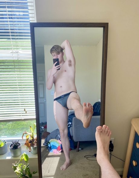 Naakte gelekte OnlyFans-foto van Justmyless