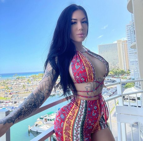 Lacey Jayne