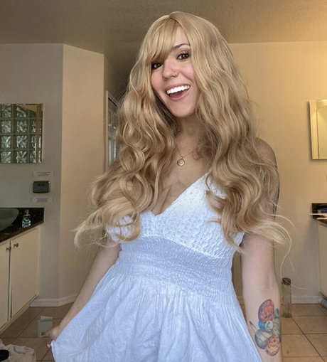 Naakte gelekte OnlyFans-foto van Laura Marie