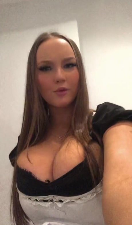 Naakte gelekte OnlyFans-foto van Ella B