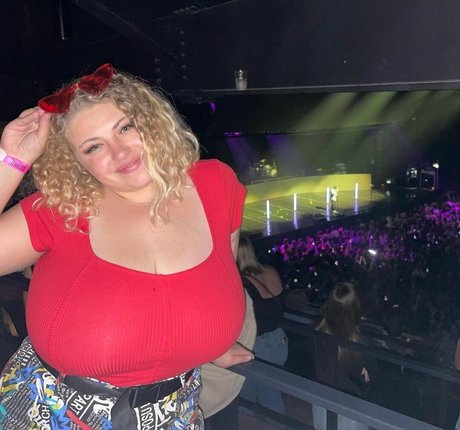 Naakte gelekte OnlyFans-foto van Sophia A