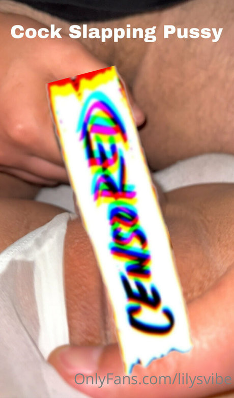Naakte gelekte OnlyFans-foto van Lilysvibe