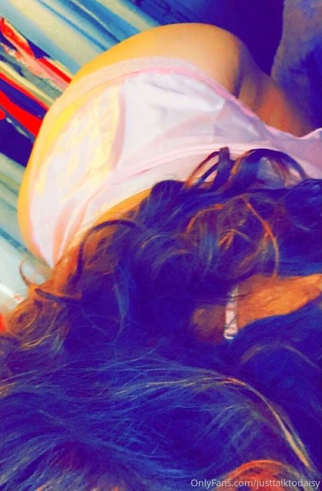 Naakte gelekte OnlyFans-foto van Justtalktodaisy