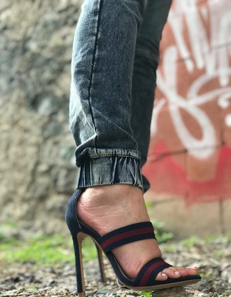 Naakte gelekte OnlyFans-foto van Mfytliyahjane