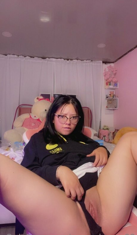 Naakte gelekte OnlyFans-foto van Maruchan02