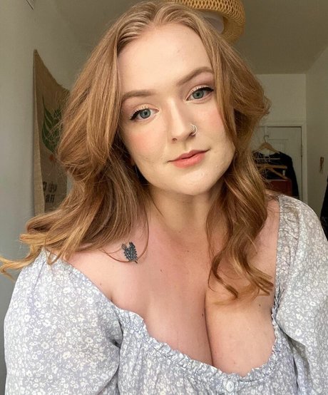 Naakte gelekte OnlyFans-foto van Cayley M