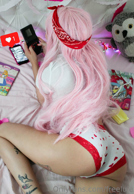 Naakte gelekte OnlyFans-foto van Freeluie