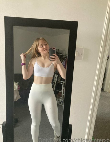 Naakte gelekte OnlyFans-foto van Chloewinterxo