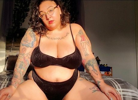 Naakte gelekte OnlyFans-foto van Chloevenomfree
