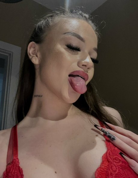 Naakte gelekte OnlyFans-foto van Renatabianca1