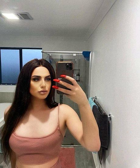Naakte gelekte OnlyFans-foto van Candicev77