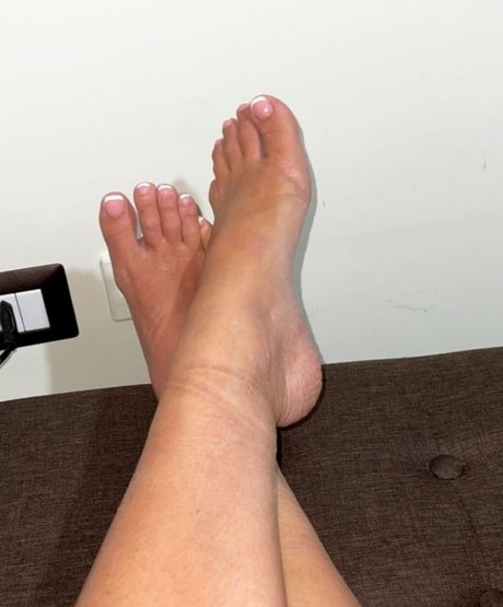 Naakte gelekte OnlyFans-foto van Annarita Esposito
