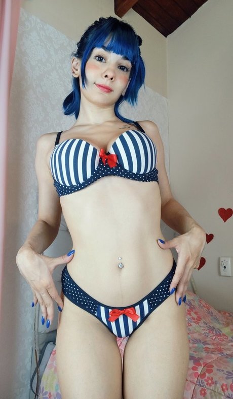 Naakte gelekte OnlyFans-foto van Yukarin Chuu