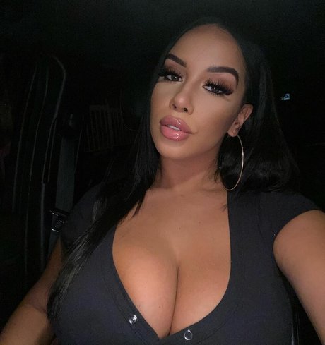 Naakte gelekte OnlyFans-foto van Kaemichelle