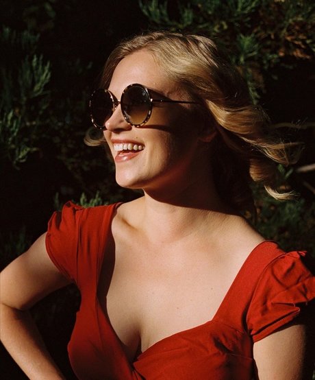 Naakte gelekte OnlyFans-foto van Eliza Taylor