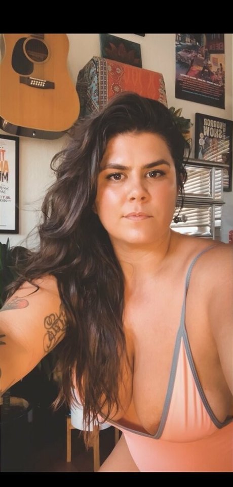 Naakte gelekte OnlyFans-foto van Queenofcali