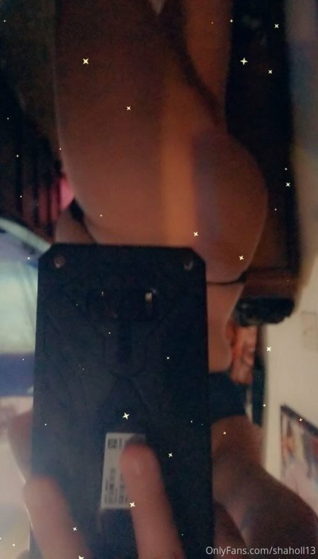 Naakte gelekte OnlyFans-foto van Shaholl13