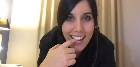 Naakte gelekte OnlyFans-foto van Leina Sex