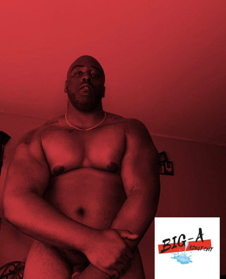 Naakte gelekte OnlyFans-foto van Xobiggafree