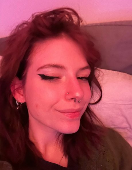 Naakte gelekte OnlyFans-foto van Selflovemary
