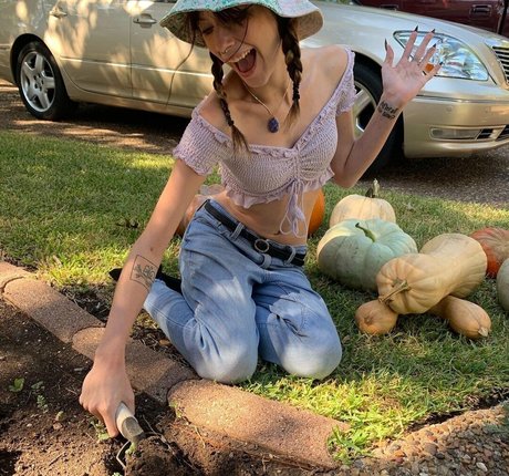 Naakte gelekte OnlyFans-foto van Selflovemary