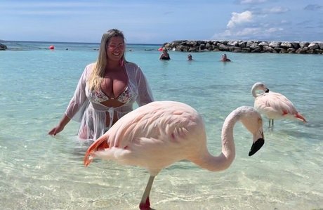 Naakte gelekte OnlyFans-foto van Mariela