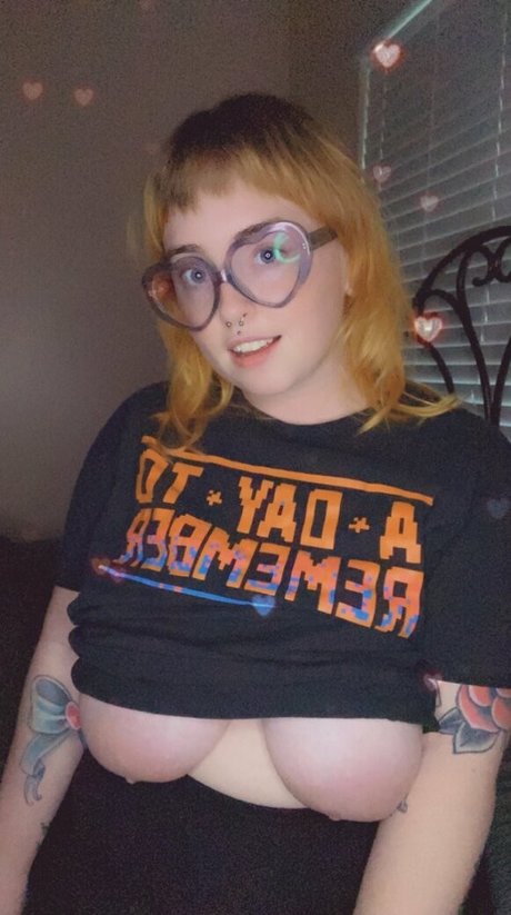 Naakte gelekte OnlyFans-foto van Beebstv
