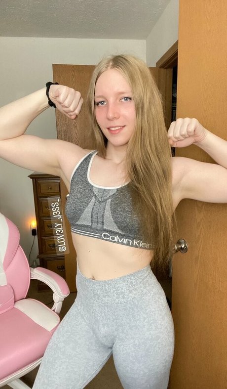 Naakte gelekte OnlyFans-foto van Lov3ly J3ss
