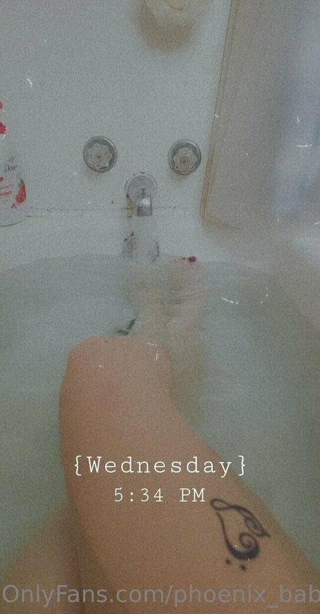 Naakte gelekte OnlyFans-foto van Phoenixbabbyfree