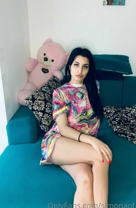 Naakte gelekte OnlyFans-foto van Simonaof