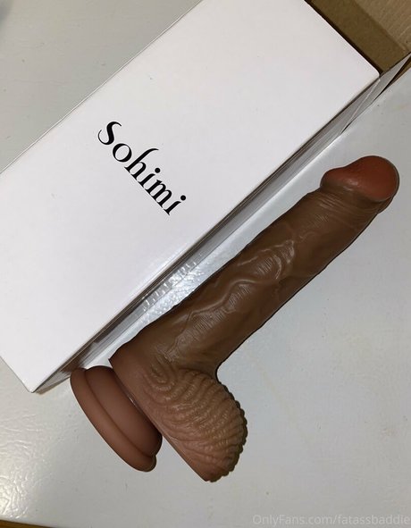 Naakte gelekte OnlyFans-foto van Fatassbaddie