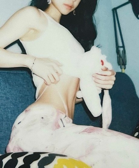 Naakte gelekte OnlyFans-foto van Shirliz Leee
