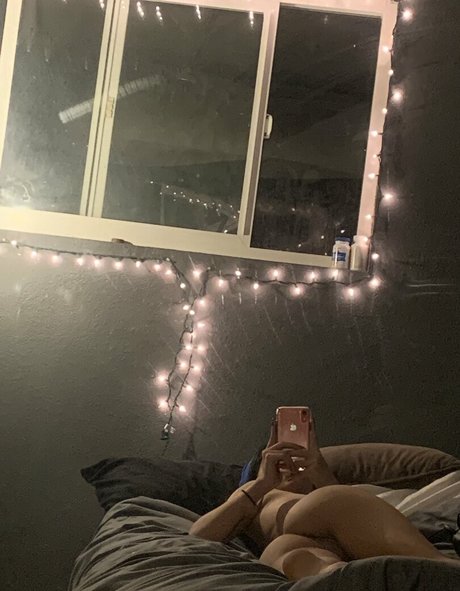 Naakte gelekte OnlyFans-foto van Alexisperez18